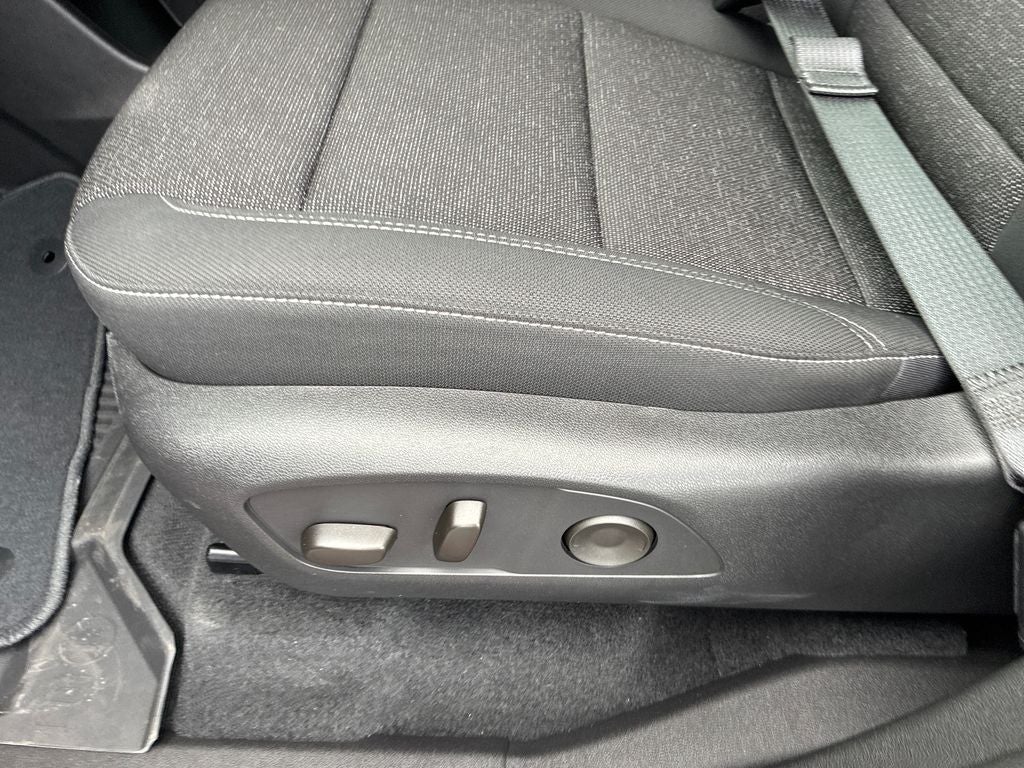 2025 Chevrolet Traverse LT 2LT