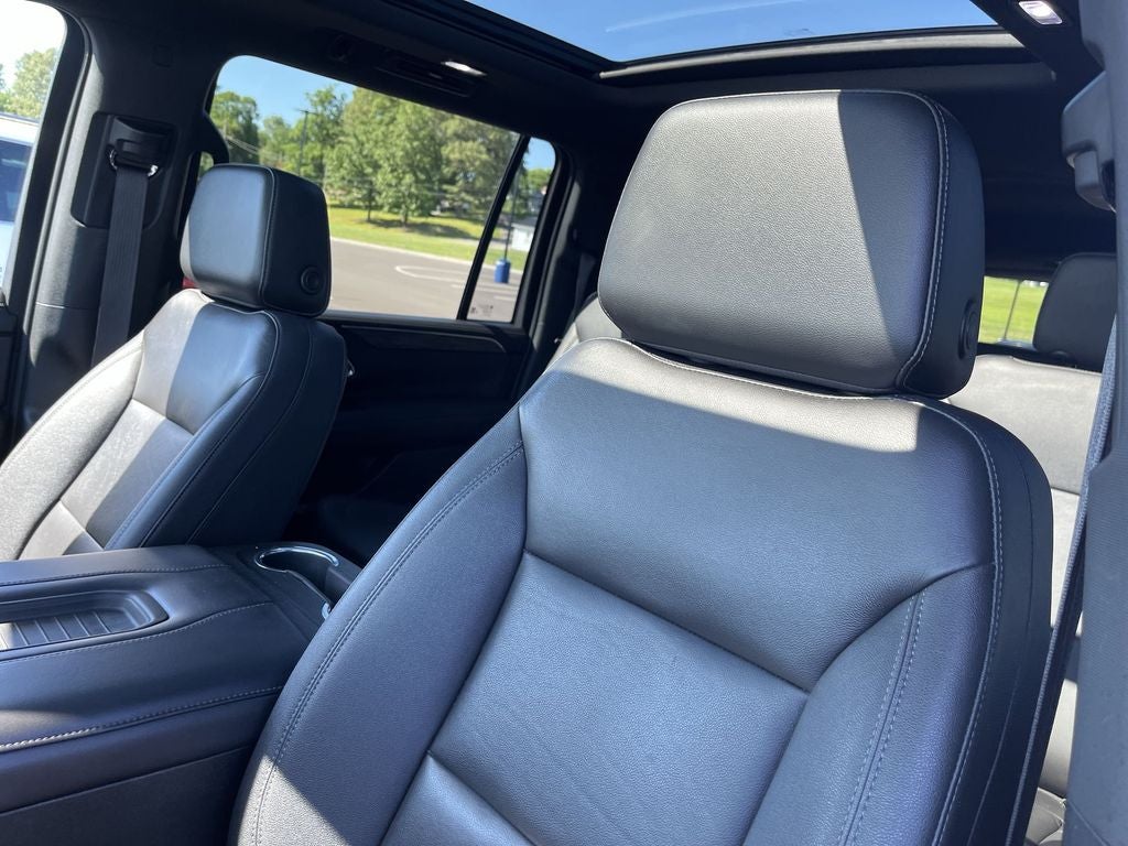 2022 Chevrolet Suburban LT