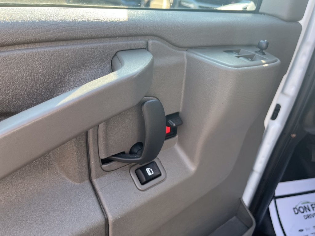 2023 GMC Savana 2500 Work Van