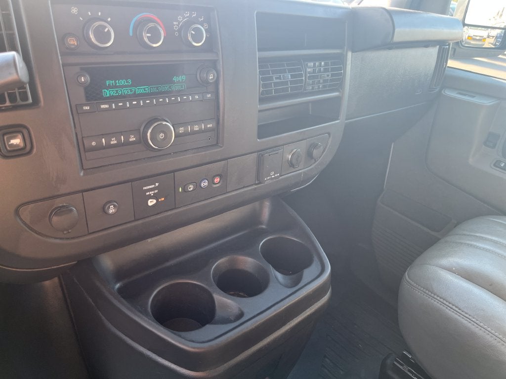 2023 GMC Savana 2500 Work Van