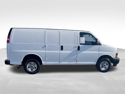 2023 GMC Savana 2500 Work Van