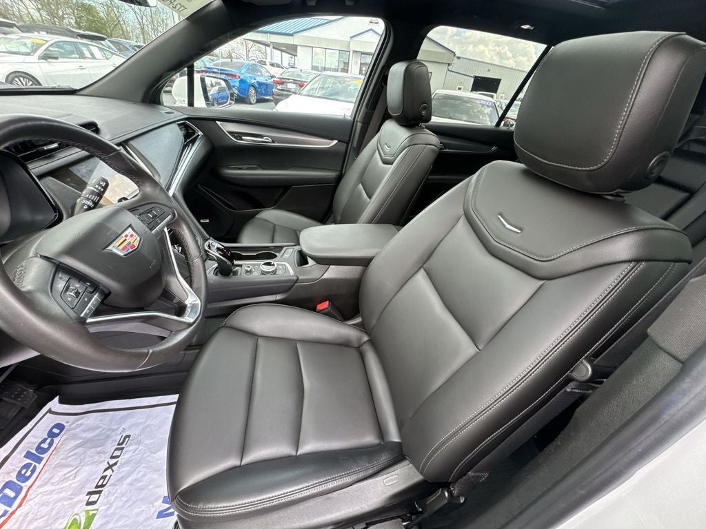 2024 Cadillac XT6 Luxury