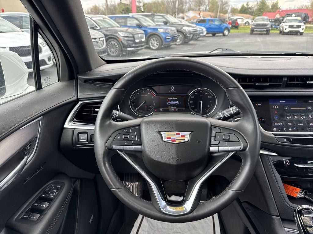 2024 Cadillac XT6 Luxury