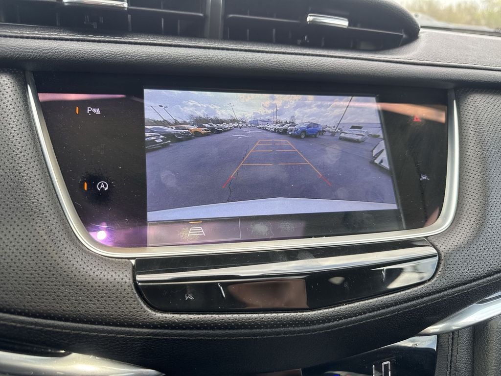 2024 Cadillac XT6 Luxury