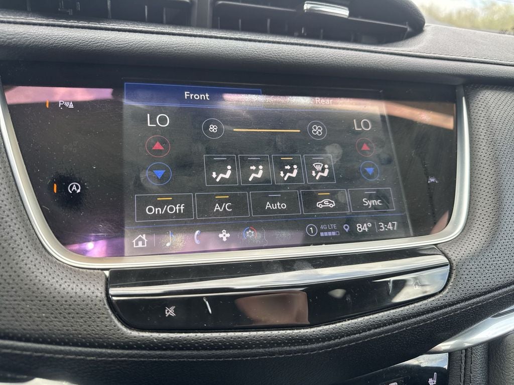 2024 Cadillac XT6 Luxury