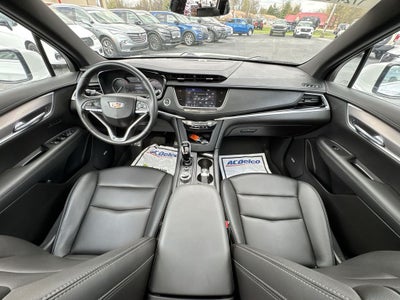 2024 Cadillac XT6 Luxury