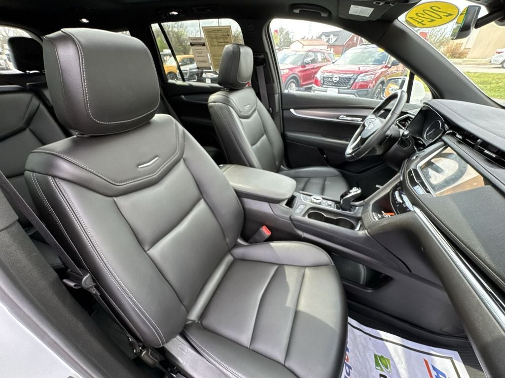 2024 Cadillac XT6 Luxury