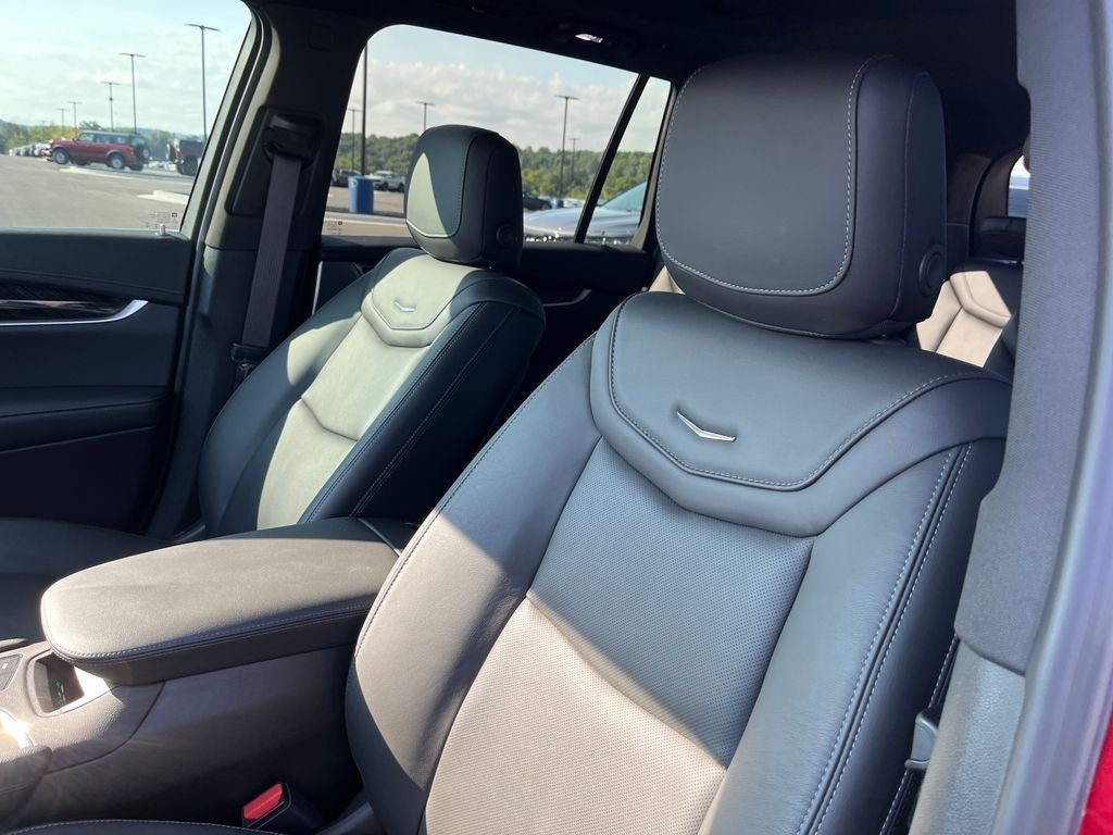 2024 Cadillac XT6 Premium Luxury