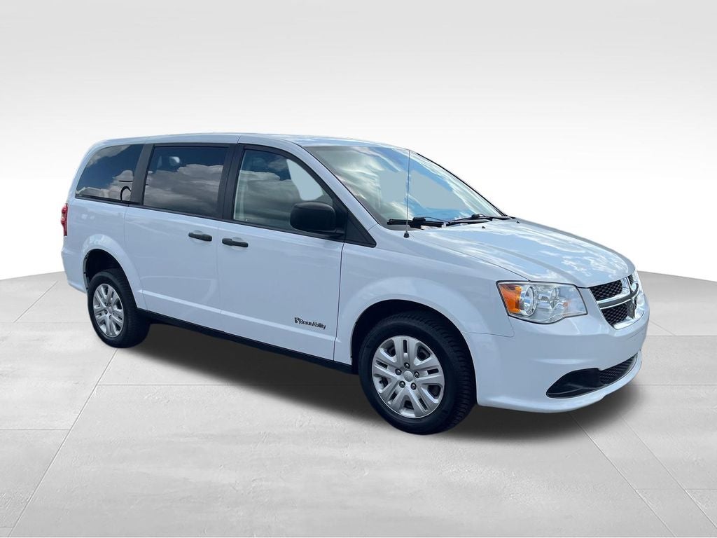 2019 Dodge Grand Caravan SE HANDICAP EQUIPTED