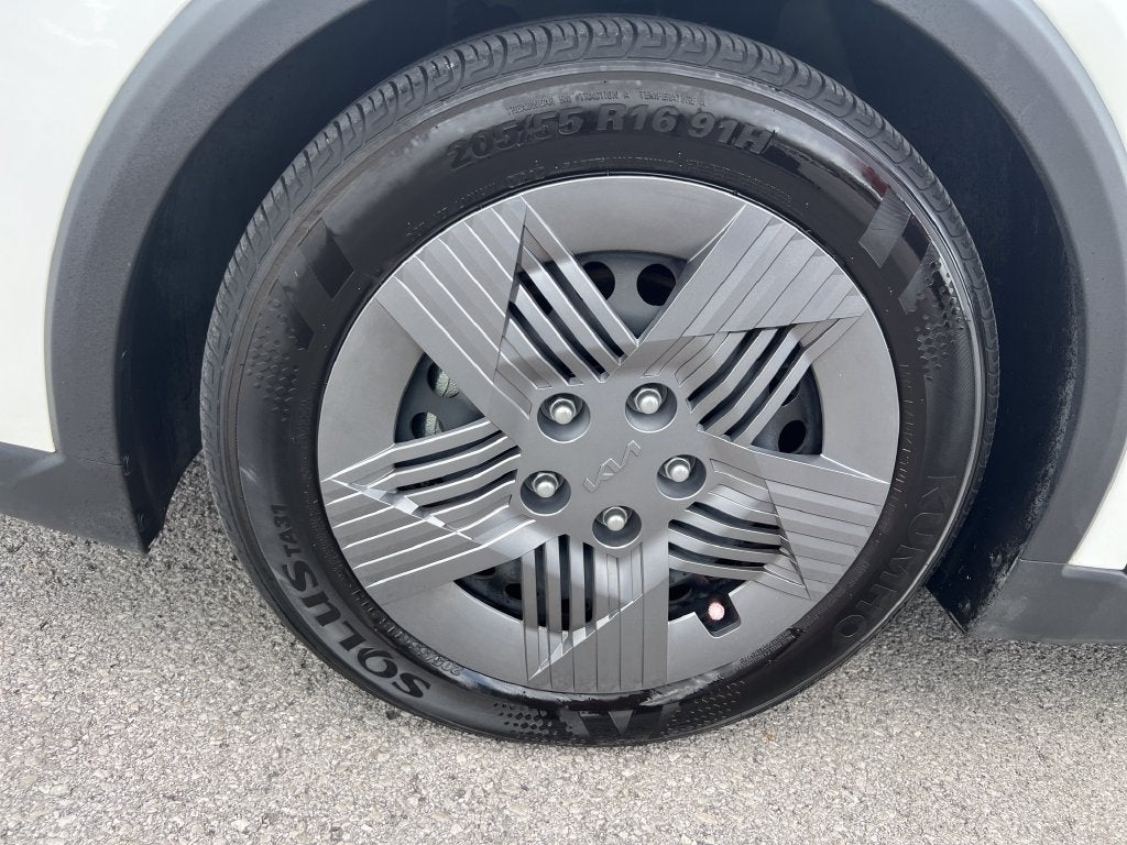 2025 Kia K4 LX
