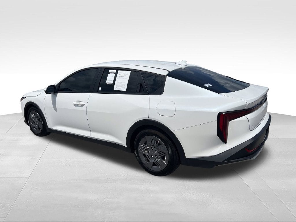 2025 Kia K4 LX