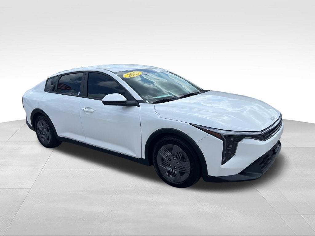 2025 Kia K4 LX