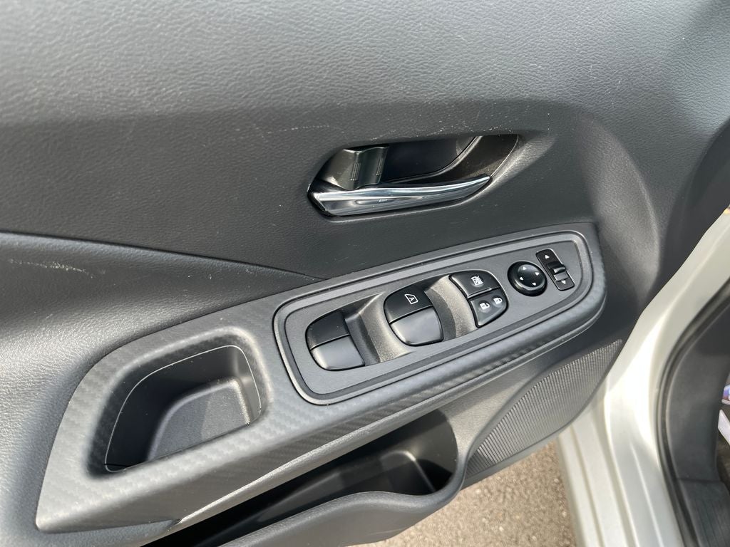 2024 Nissan Versa 1.6 SV