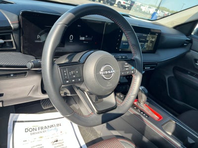 2025 Nissan Kicks SR