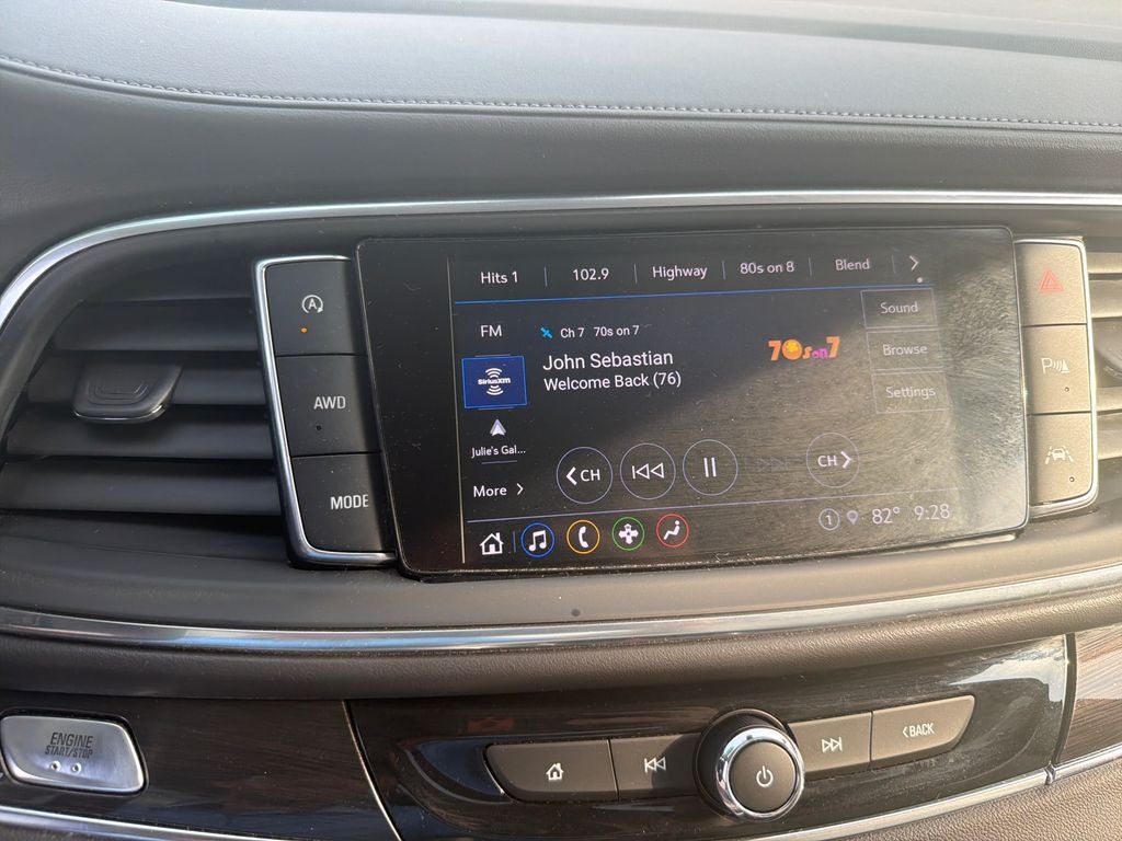2023 Buick Enclave Essence