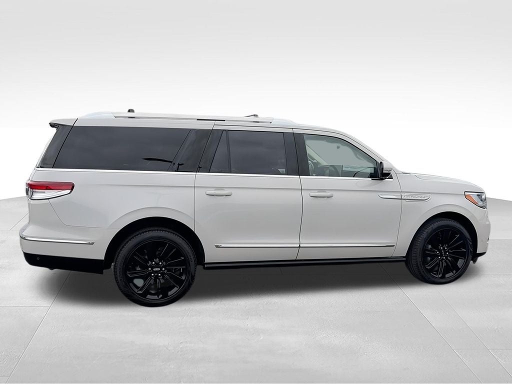 2024 Lincoln Navigator L Reserve