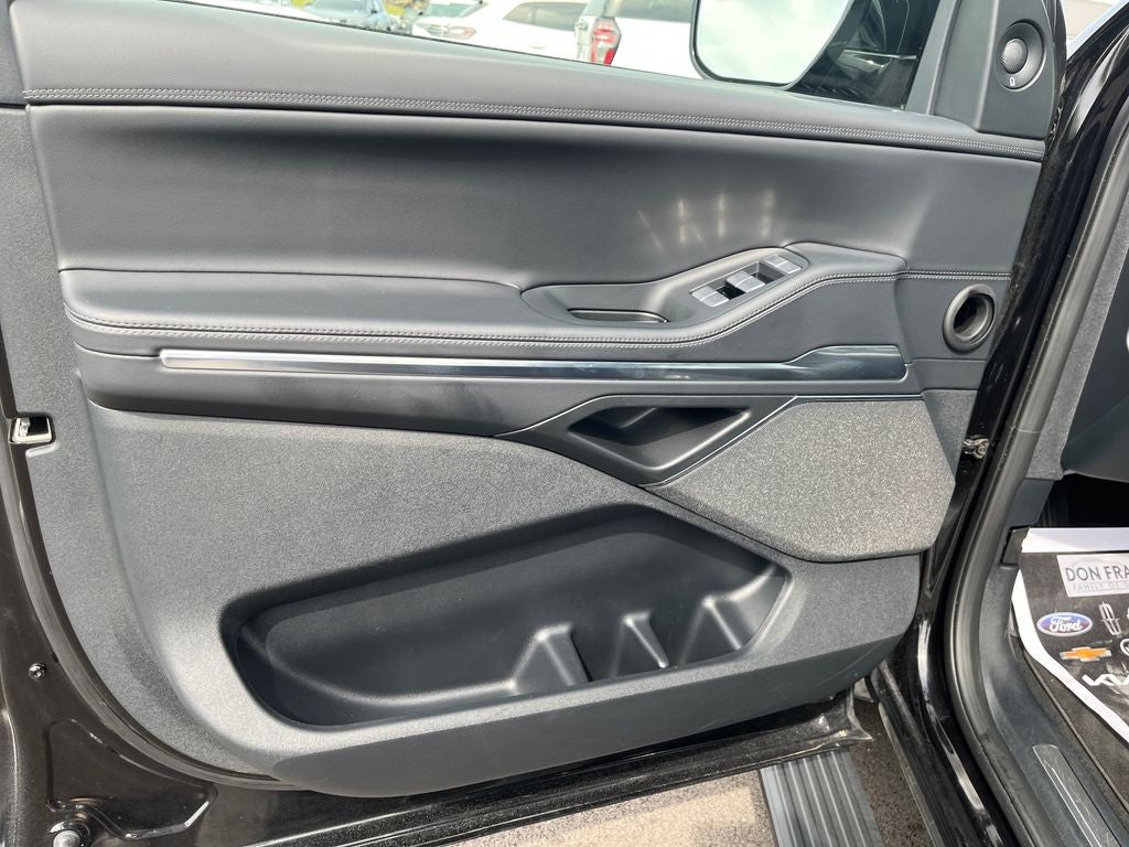 2025 Lincoln Navigator L Reserve