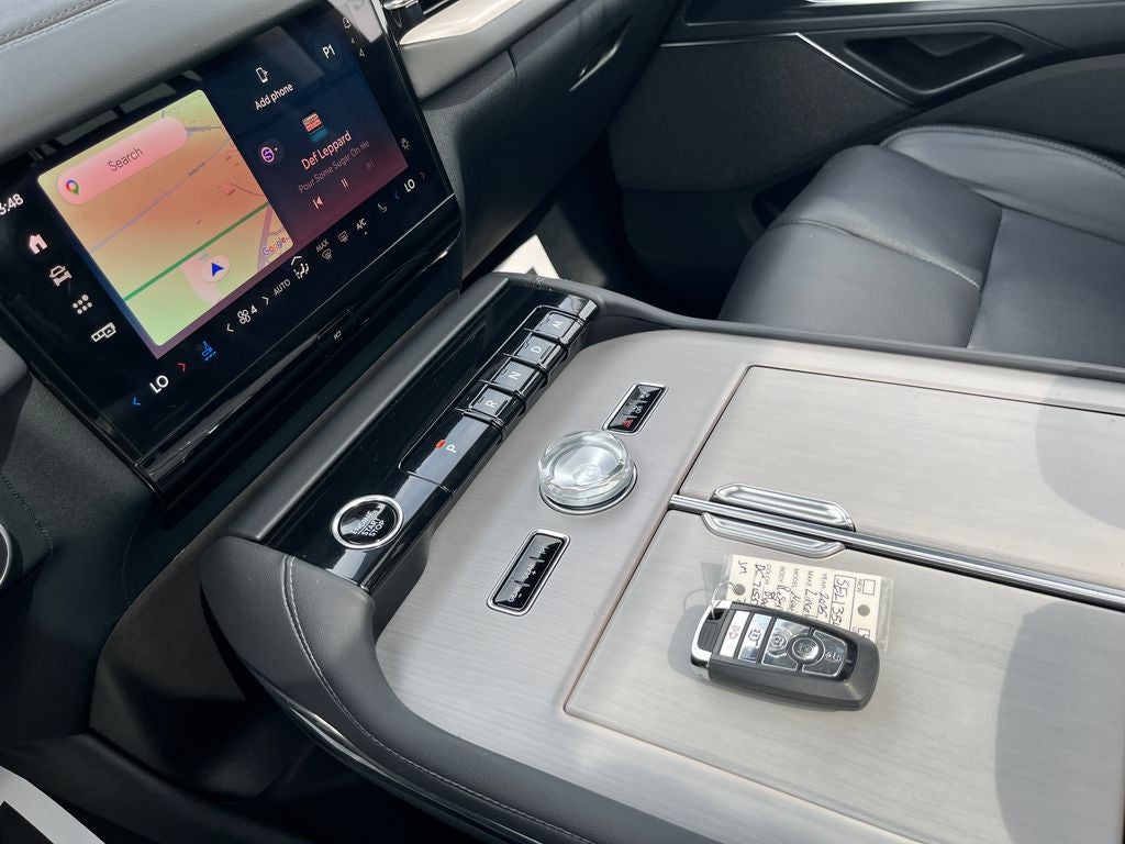 2025 Lincoln Navigator L Reserve