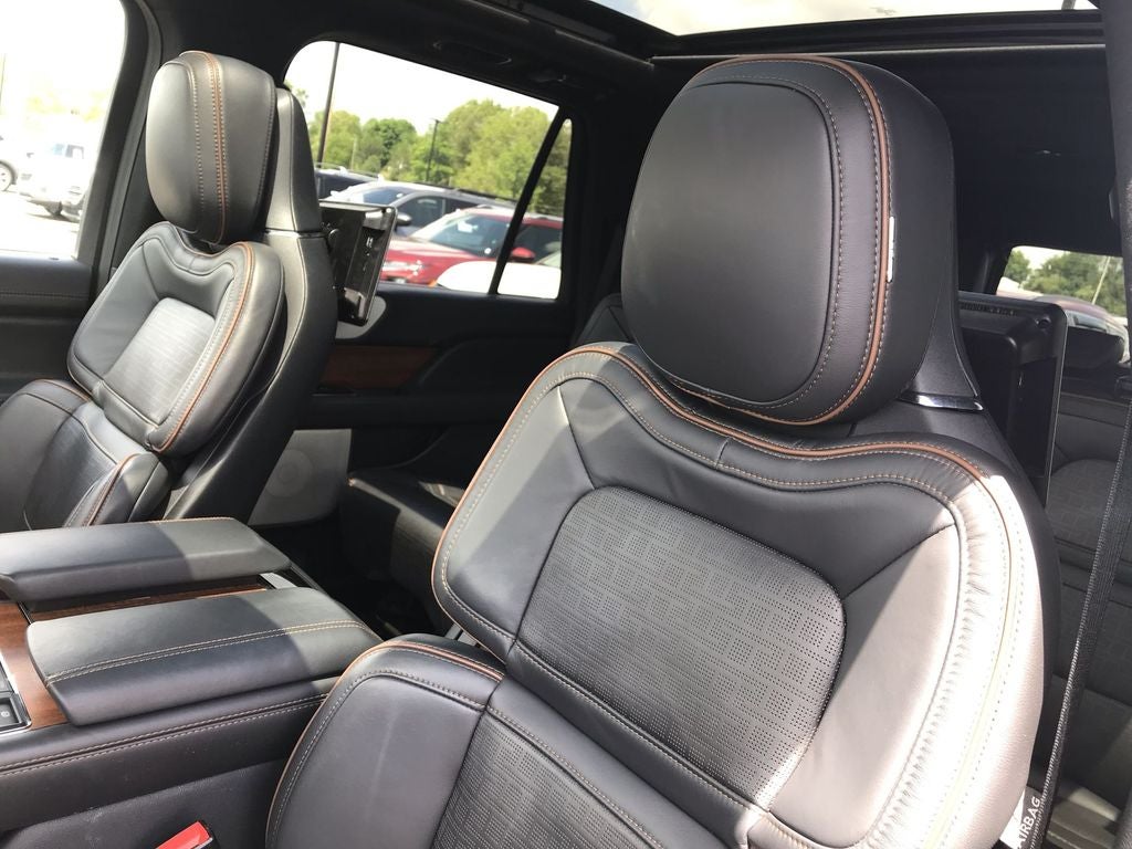 2022 Lincoln Navigator L Black Label