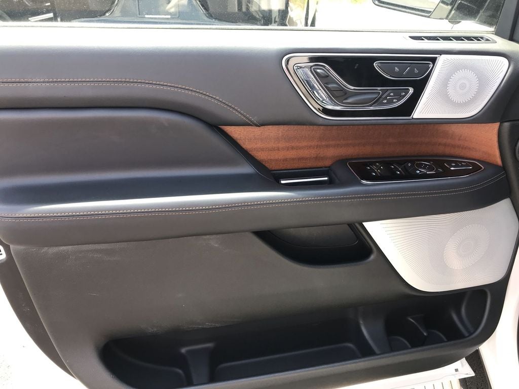 2022 Lincoln Navigator L Black Label