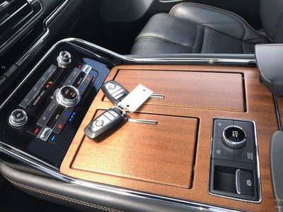 2022 Lincoln Navigator L Black Label