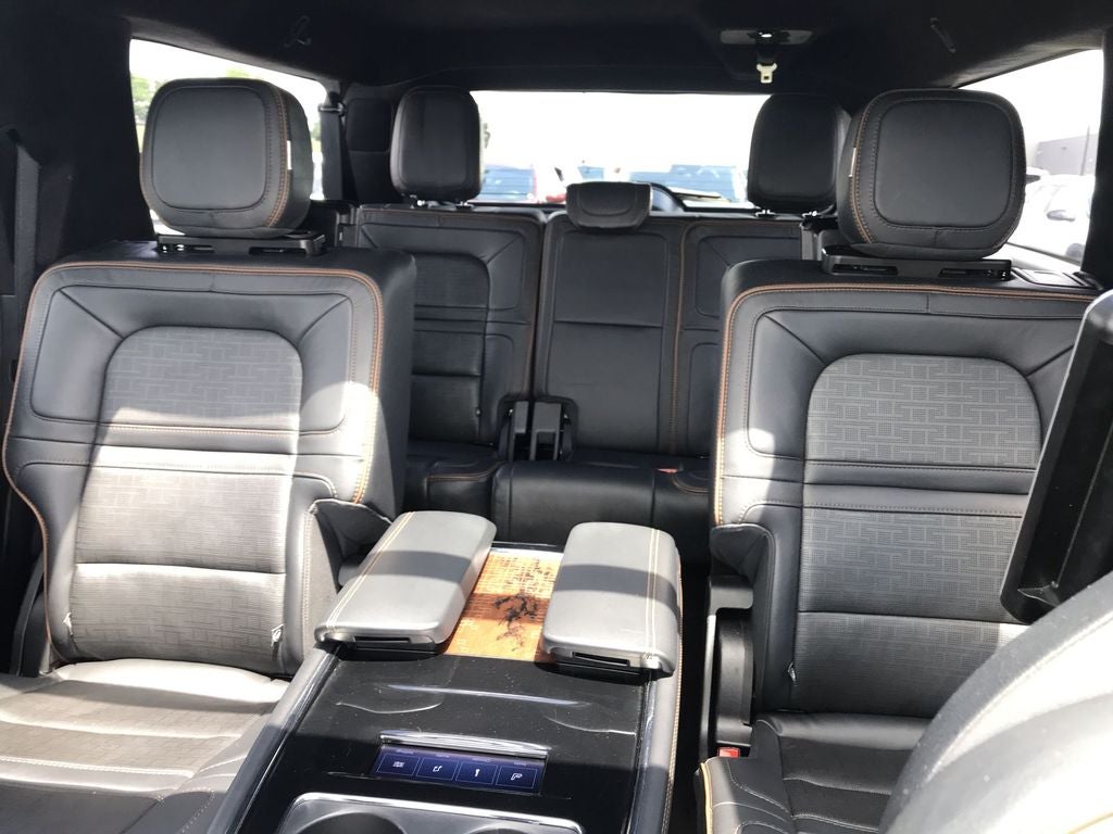 2022 Lincoln Navigator L Black Label