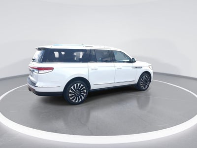 2022 Lincoln Navigator L Black Label