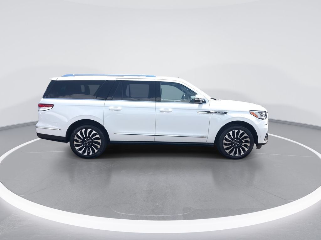 2022 Lincoln Navigator L Black Label