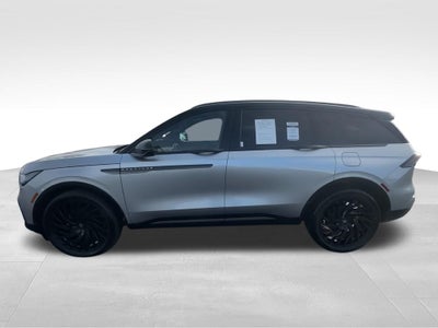 2025 Lincoln Nautilus Reserve