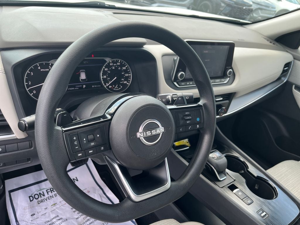 2023 Nissan Rogue SV
