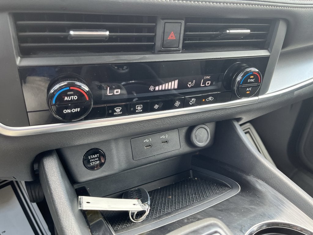 2025 Nissan Rogue SV