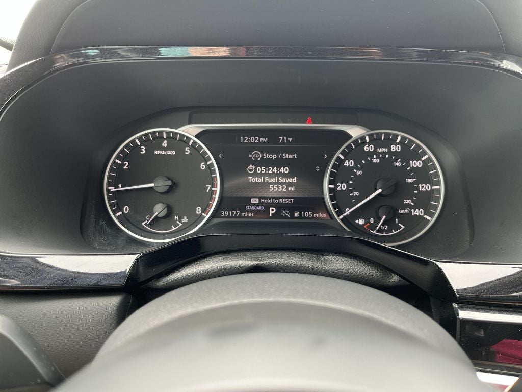 2025 Nissan Pathfinder SV