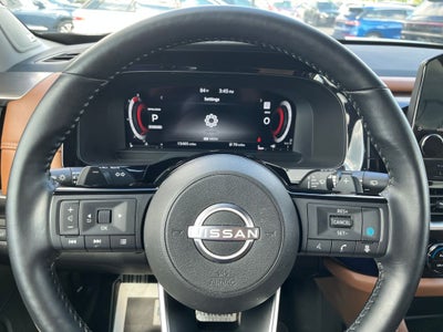 2025 Nissan Pathfinder Platinum