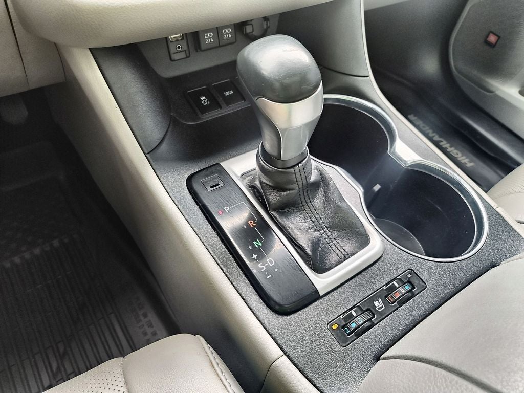 2019 Toyota Highlander Limited Platinum