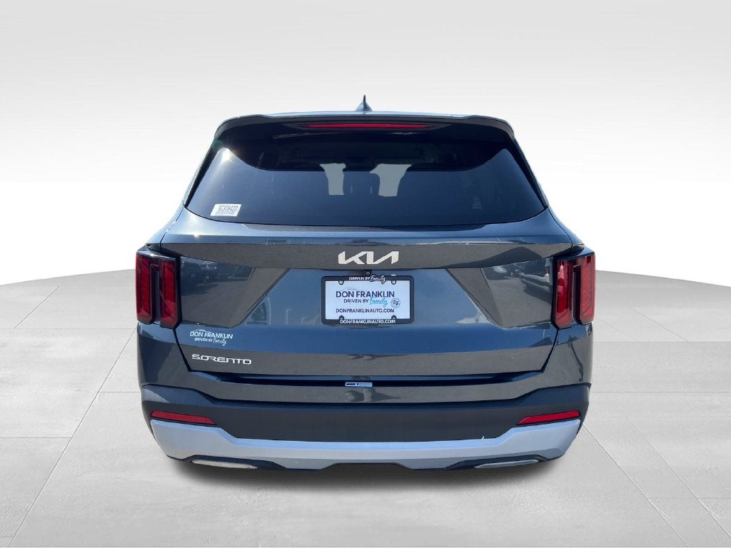 2024 Kia Sorento LX