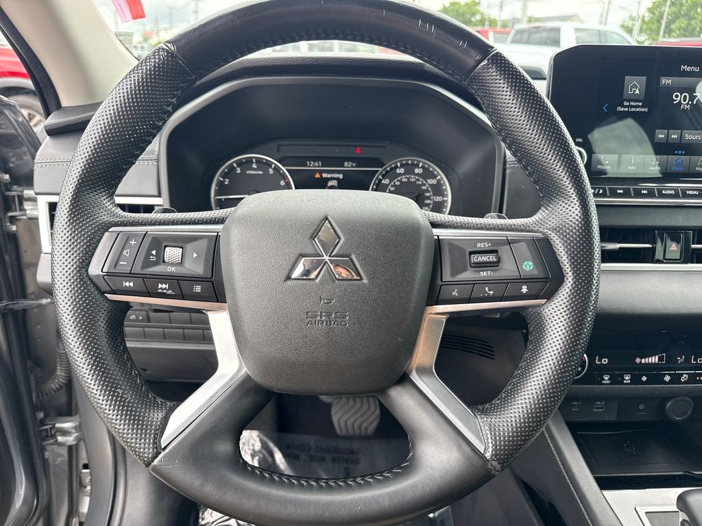 2022 Mitsubishi Outlander SE