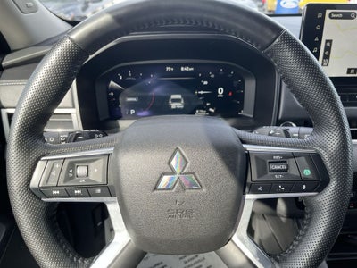 2025 Mitsubishi Outlander SEL