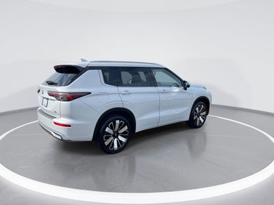 2025 Mitsubishi Outlander SEL