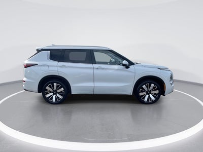 2025 Mitsubishi Outlander SEL