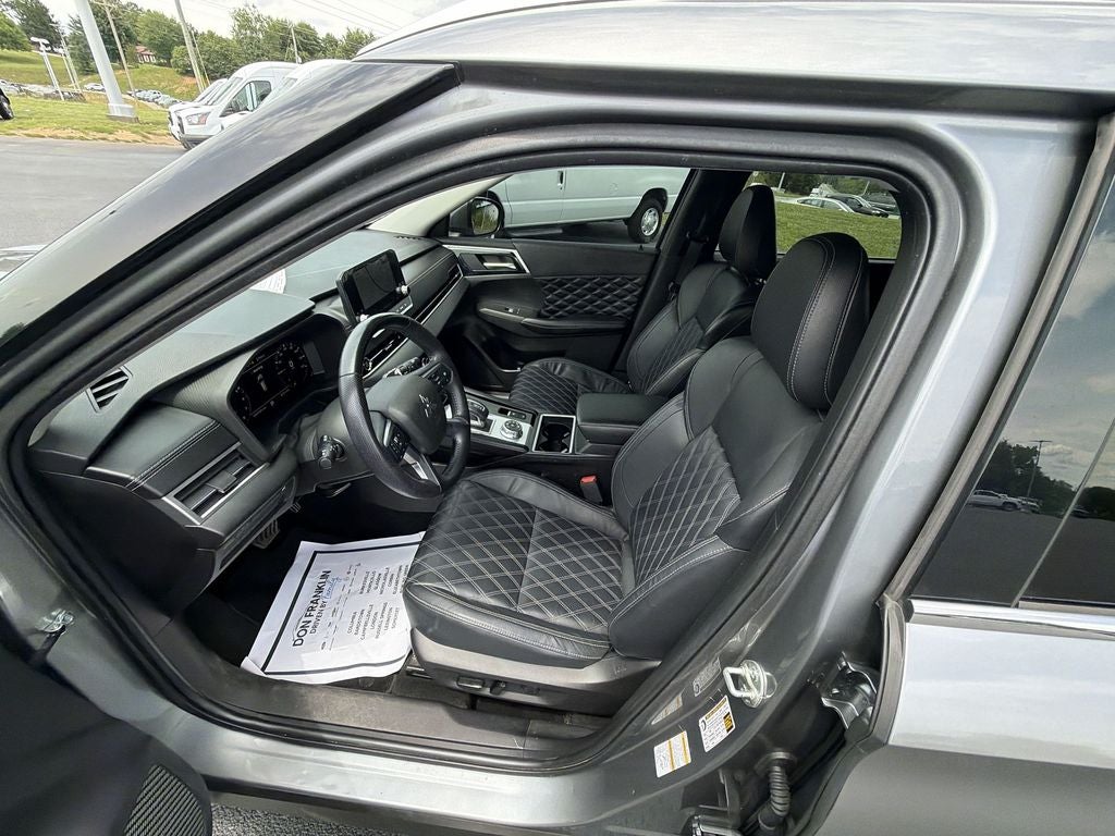 2022 Mitsubishi Outlander SEL