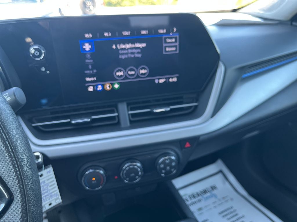 2025 Chevrolet Trax LS