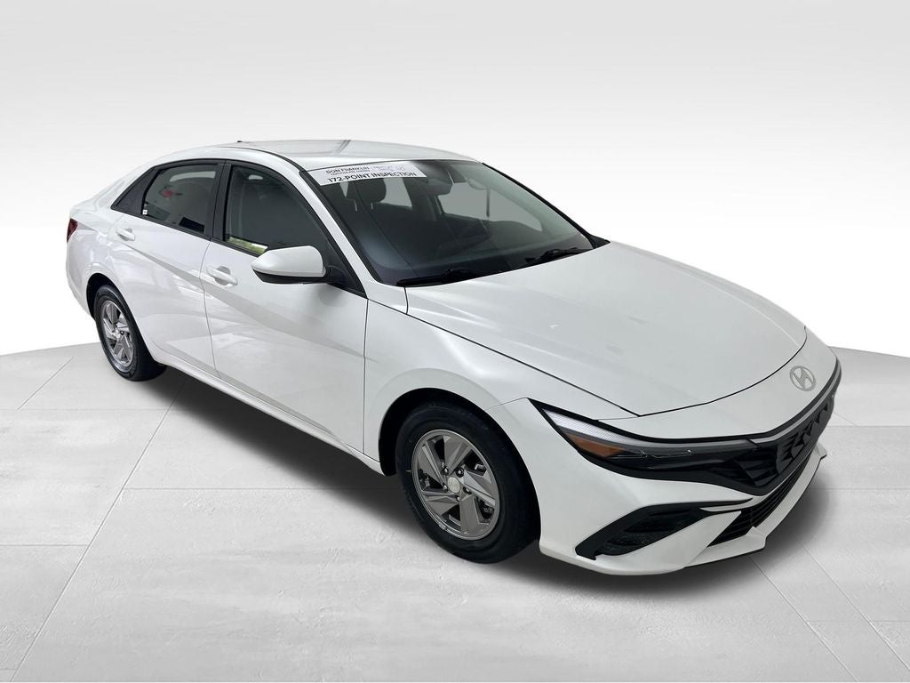 2025 Hyundai Elantra SE