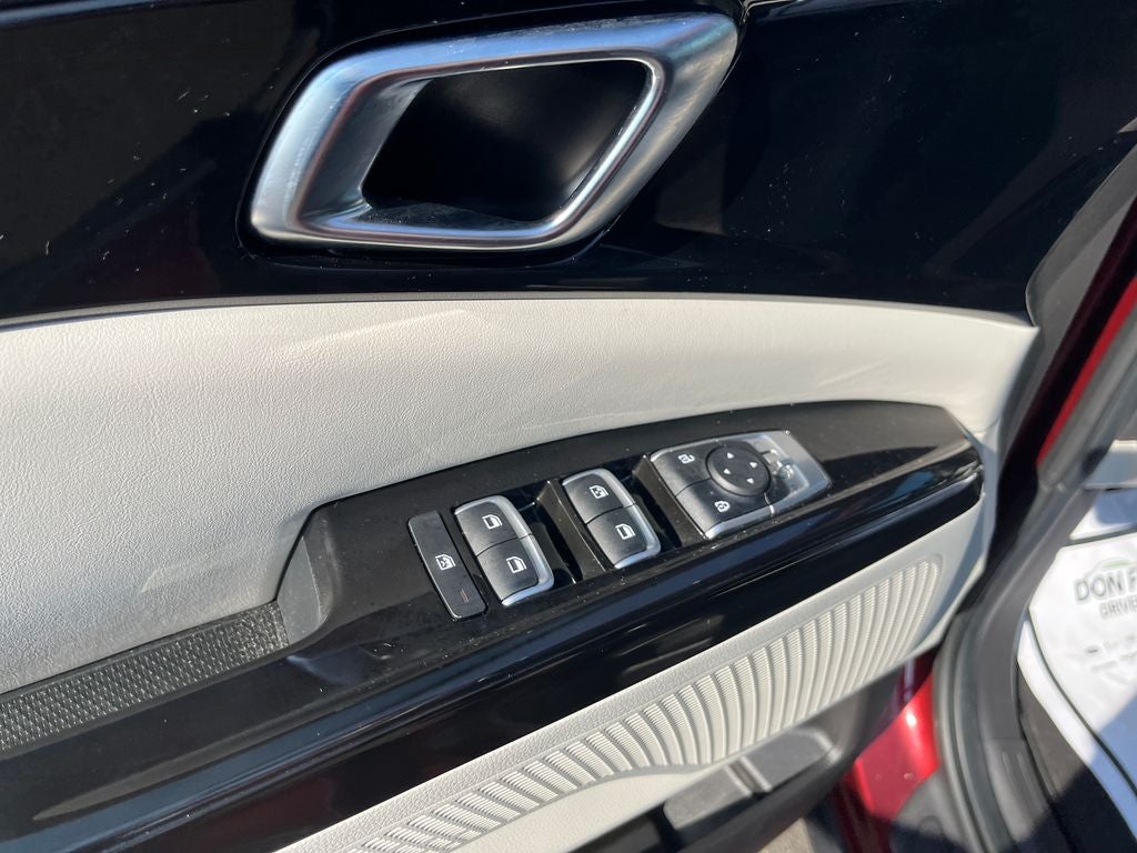 2023 Kia Carnival EX