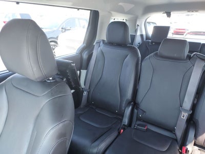 2024 Kia Carnival SX