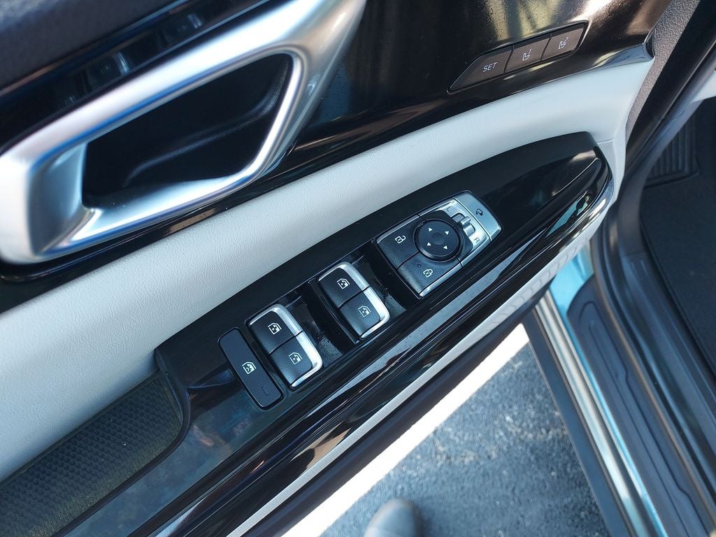 2024 Kia Carnival SX