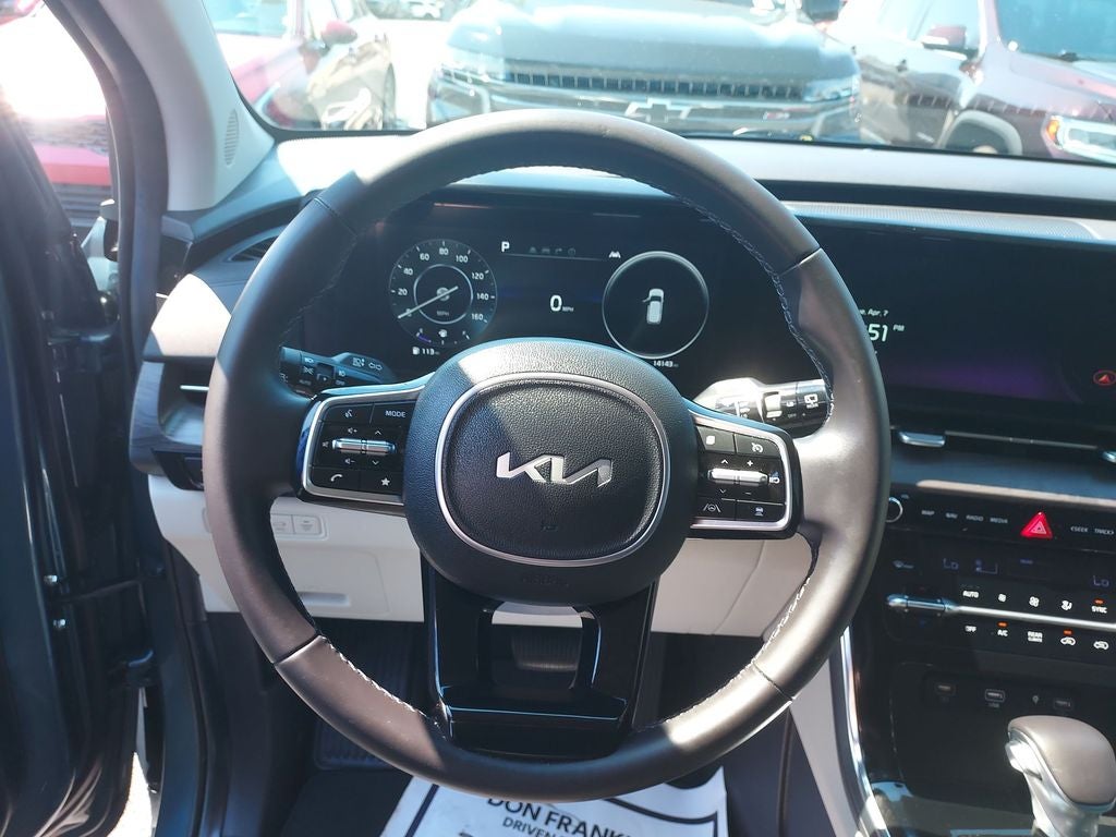 2024 Kia Carnival SX