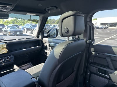2023 Land Rover Defender 110 V8