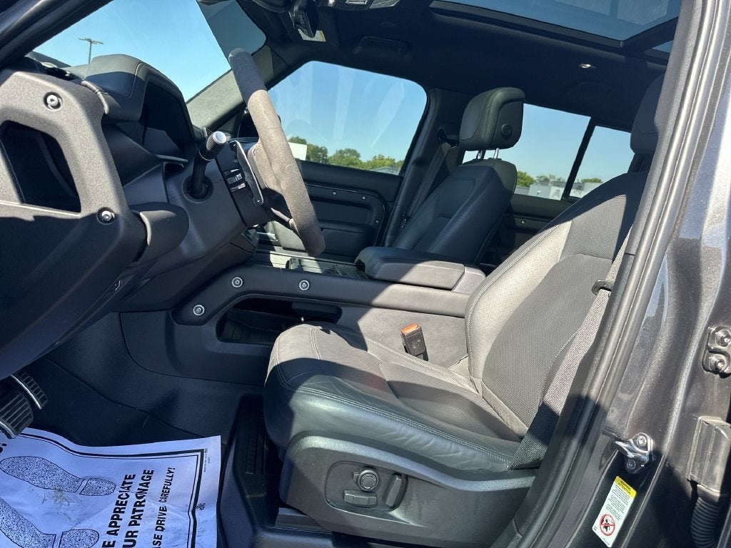 2023 Land Rover Defender 110 V8