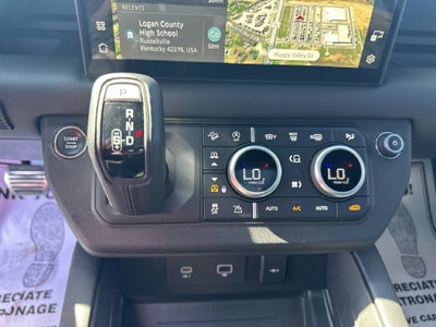 2023 Land Rover Defender 110 V8