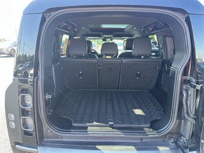2023 Land Rover Defender 110 V8